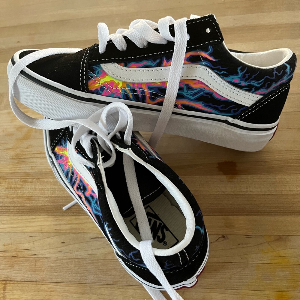 Vans Old Skool Skate Shoe - Little Kid - Black / Electric Flames. Size 1